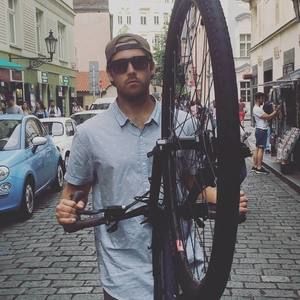 Meet your Posher, Dylan